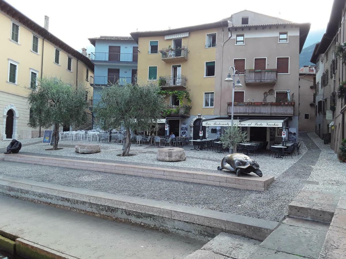 Camera Il Borgo Vicino Al Castello Con Parcheggio 马尔切西内 外观 照片